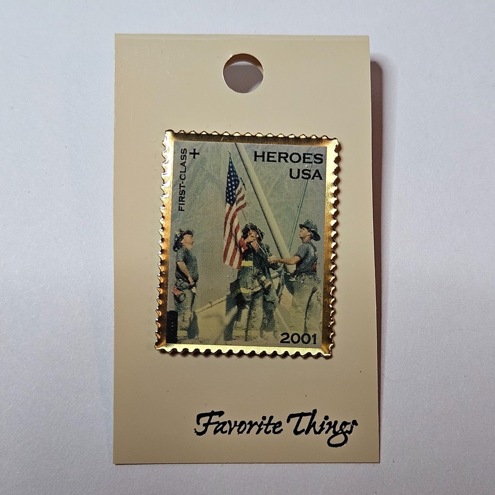 Vintage USPS USA HEROES 9/11 Twin Towers Postage Stamp Lapel Hat Pin 2001-NEW - Picture 2 of 7